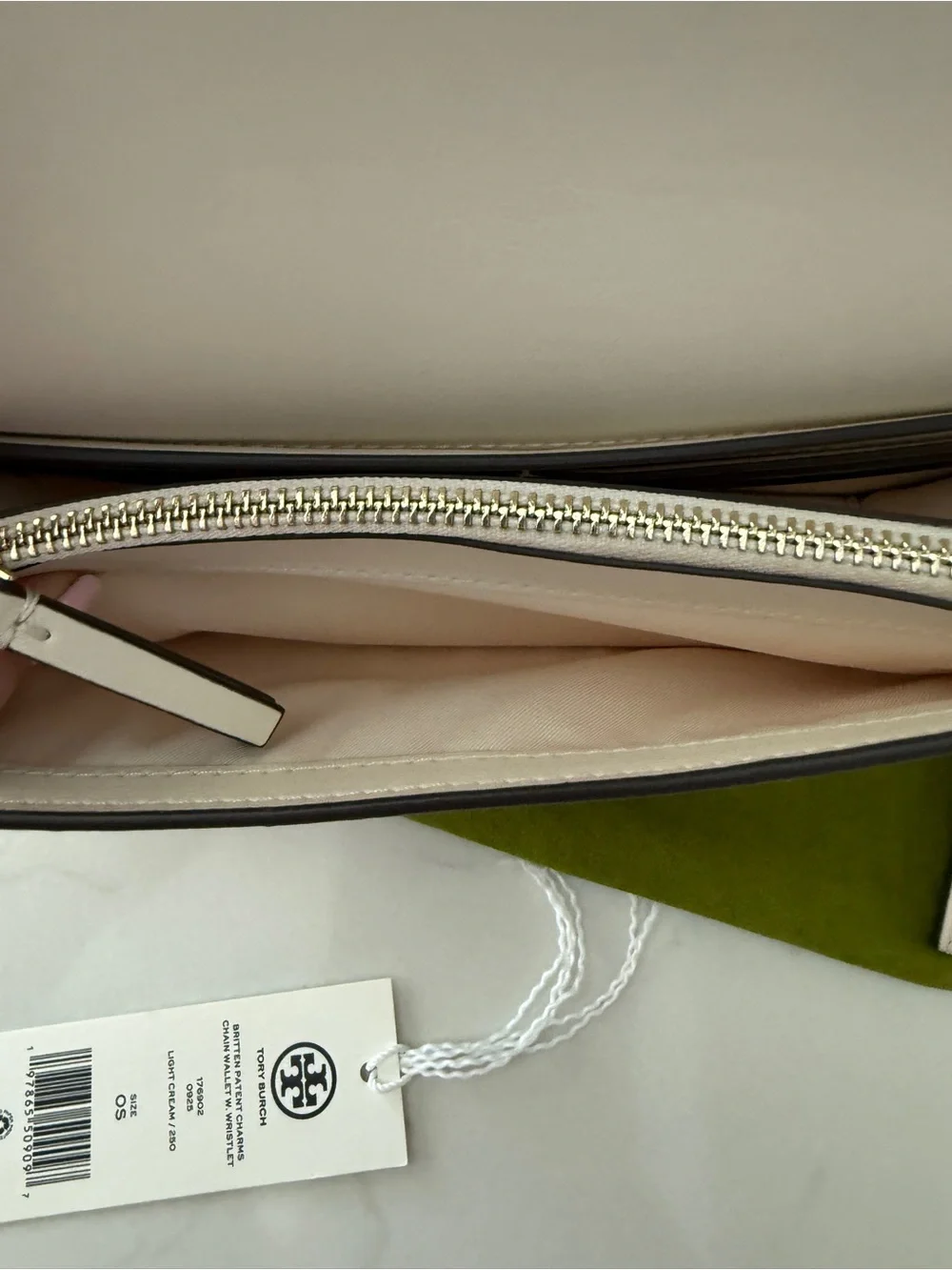 Tory Burch crinkle Cream patent leather Logo Chain Crossbody/with wristlet strap